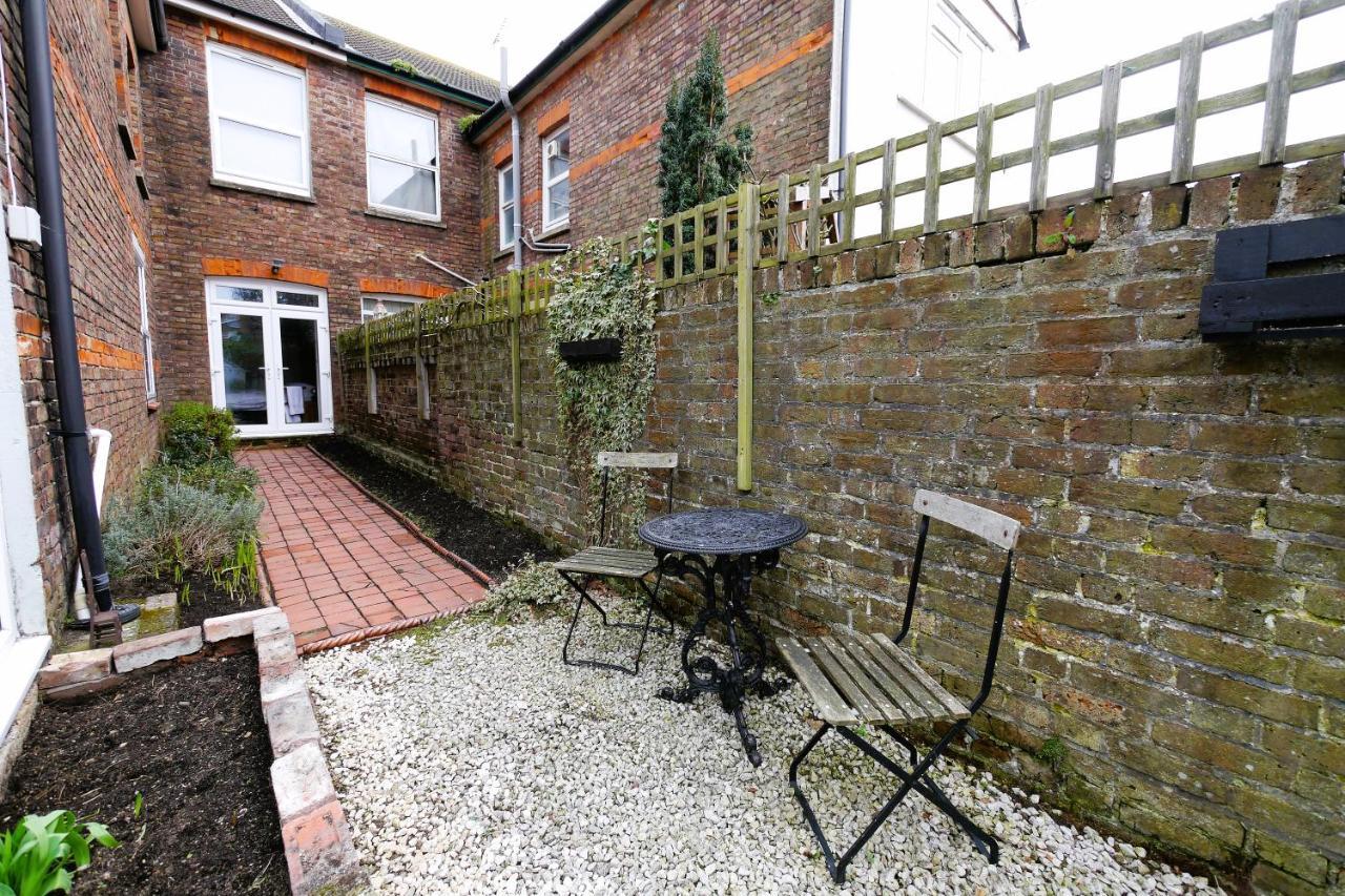 Quirky Spacious Ground Floor Victorian Garden Flat رذينج المظهر الخارجي الصورة