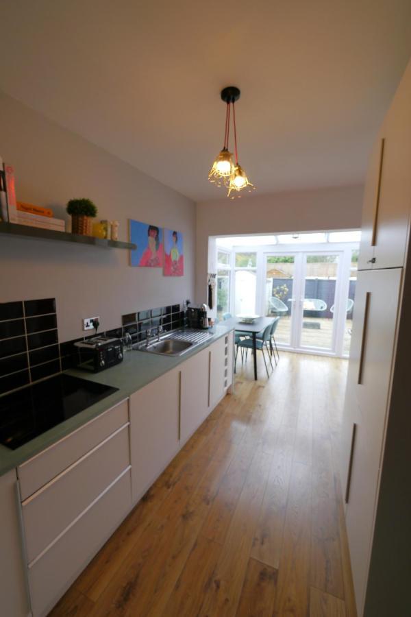 Quirky Spacious Ground Floor Victorian Garden Flat رذينج المظهر الخارجي الصورة
