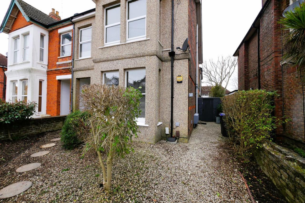 Quirky Spacious Ground Floor Victorian Garden Flat رذينج المظهر الخارجي الصورة
